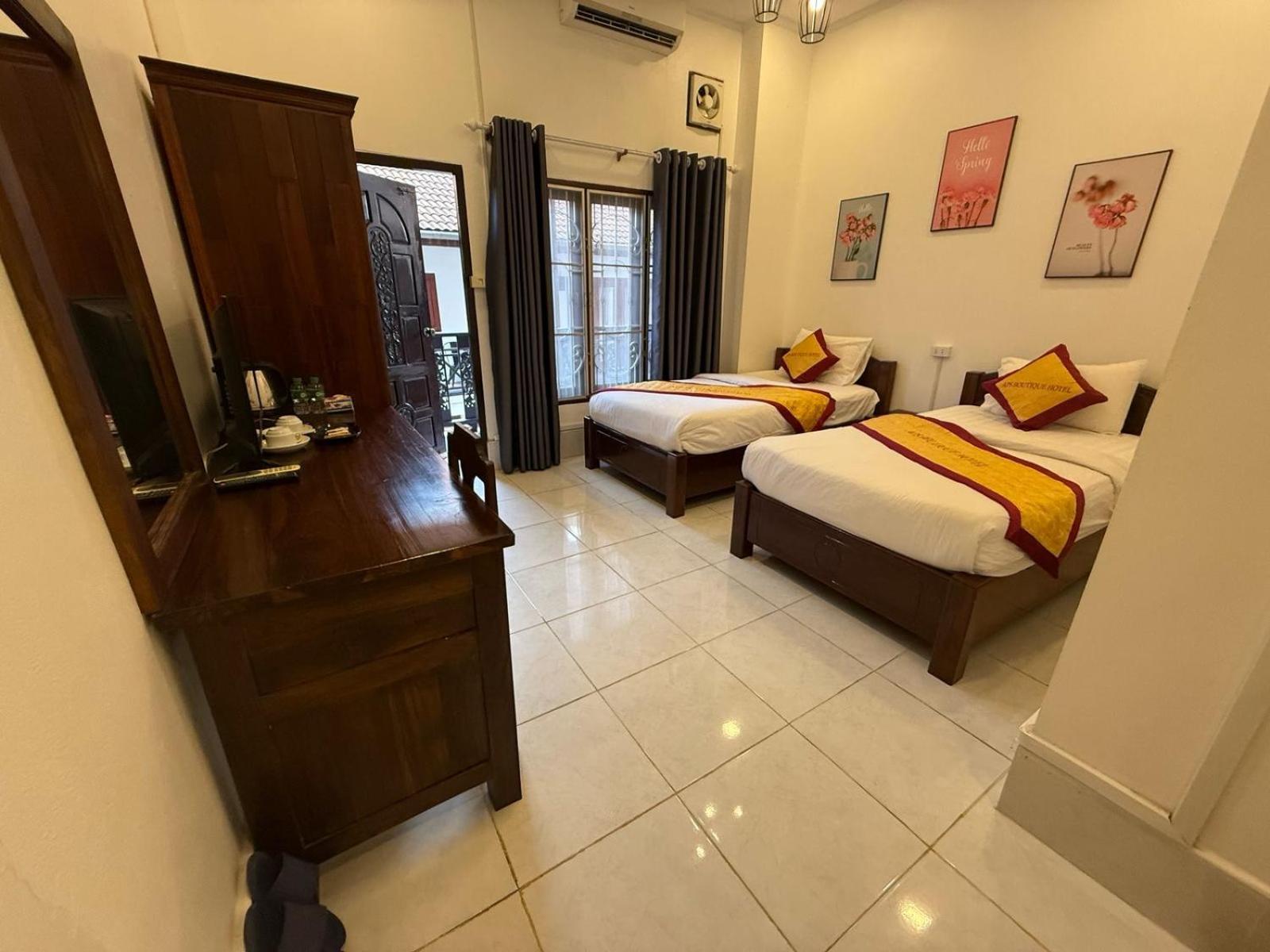 A P S Moutain View Hotel Vang Vieng Exterior foto